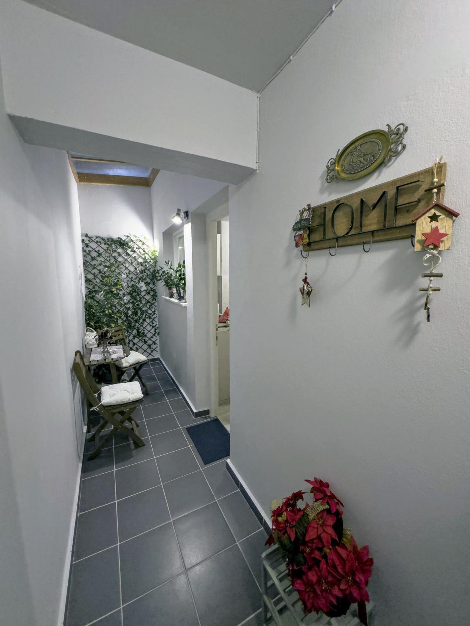 Νόστος Στο Κέντρο Των Ιωαννίνων Apartment Янина Екстериор снимка